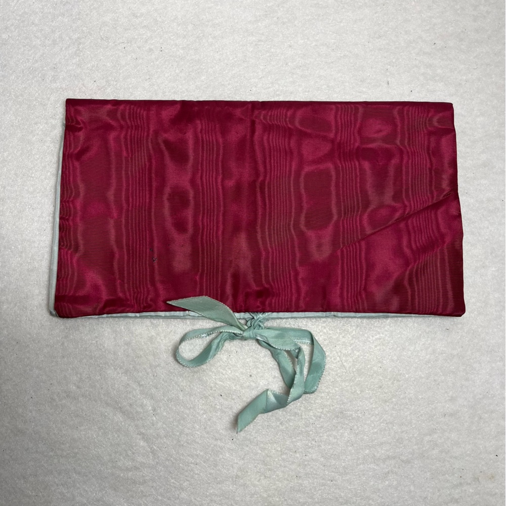 Vintage Silky Jewelry Case